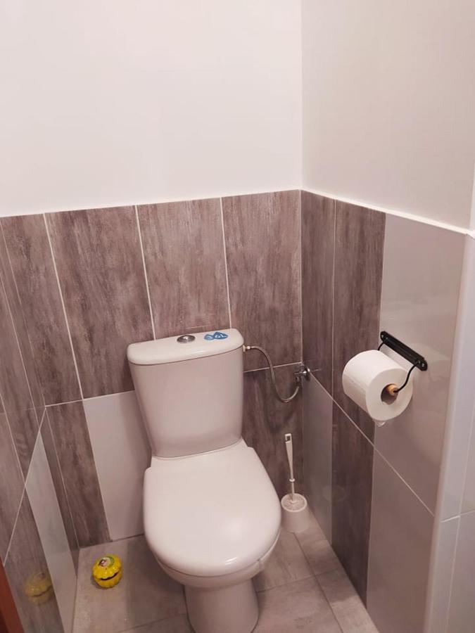 Polny Zakatek - Pokoje Goscinne Rybnica Exteriör bild